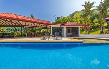 LUXURY PROPERTY WITH FIVE BEDROOMS, IN PLAYA HERMOSA – 2.07 ACRES