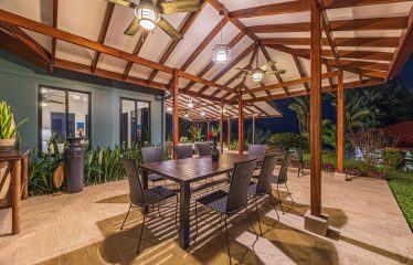 LUXURY PROPERTY WITH FIVE BEDROOMS, IN PLAYA HERMOSA – 2.07 ACRES