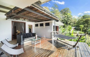 PROPERTY WITH OCEAN VIEWS NEAR TO EVERYTHING, IN JARDINES DEL MORETE UVITA – 0.34 ACRES