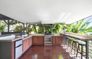 PROPERTY WITH OCEAN VIEWS NEAR TO EVERYTHING, IN JARDINES DEL MORETE UVITA – 0.34 ACRES