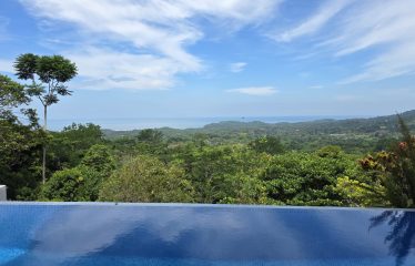 PROPERTY WITH FOUR BEDROOMS WITH OCEAN VIEWS, IN OJOCHAL – 0.54 ACRES