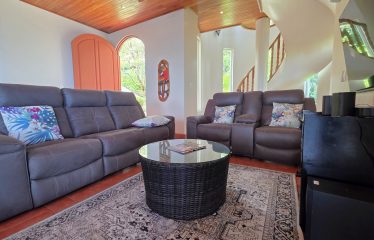 PROPERTY WITH FOUR BEDROOMS WITH OCEAN VIEWS, IN OJOCHAL – 0.54 ACRES