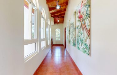 PROPERTY WITH FOUR BEDROOMS WITH OCEAN VIEWS, IN OJOCHAL – 0.54 ACRES