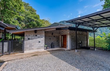 MOUNTAIN PROPERTY WITH TWO BEDROOMS AND SOLAR POWERED, IN TINAMASTES – 5.4 ACRES