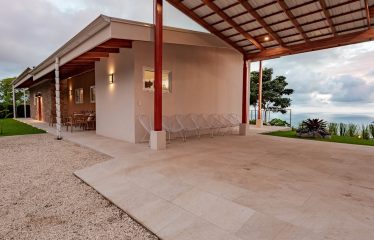 MOUNTAIN PROPERTY WITH FOUR BEDROOMS AND PANORAMIC OCEAN VIEWS, IN BALLENA – 2 ACRES
