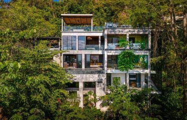 CASA MOON LUXURY PROPERTY WITH FOUR BEDROOMS AND AMAZING SUNSET VIEWS, IN QUEPOS – 0.61 ACRES