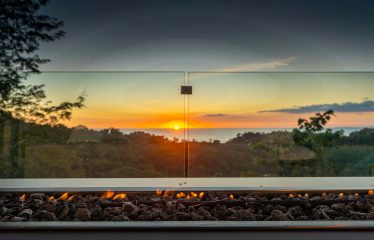 CASA MOON LUXURY PROPERTY WITH FOUR BEDROOMS AND AMAZING SUNSET VIEWS, IN QUEPOS – 0.61 ACRES