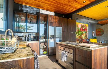 CASA MOON LUXURY PROPERTY WITH FOUR BEDROOMS AND AMAZING SUNSET VIEWS, IN QUEPOS – 0.61 ACRES
