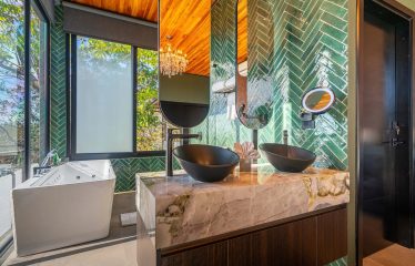 CASA MOON LUXURY PROPERTY WITH FOUR BEDROOMS AND AMAZING SUNSET VIEWS, IN QUEPOS – 0.61 ACRES
