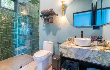 CASA MOON LUXURY PROPERTY WITH FOUR BEDROOMS AND AMAZING SUNSET VIEWS, IN QUEPOS – 0.61 ACRES