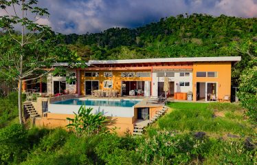 MOUNTAIN PROPERTY WITH FOUR BEDROOMS AND PANORAMIC OCEAN VIEWS, IN BALLENA – 2 ACRES