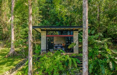 MOUNTAIN PROPERTY WITH TWO BEDROOMS AND SOLAR POWERED, IN TINAMASTES – 5.4 ACRES