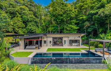 MOUNTAIN PROPERTY WITH TWO BEDROOMS AND SOLAR POWERED, IN TINAMASTES – 5.4 ACRES