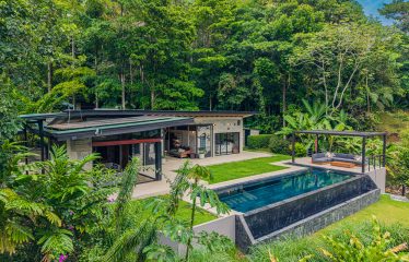 MOUNTAIN PROPERTY WITH TWO BEDROOMS AND SOLAR POWERED, IN TINAMASTES – 5.4 ACRES