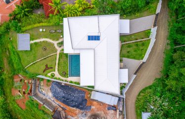LUXURY PROPERTY WITH FOUR BEDROOMS AND OCEAN VIEWS, IN UVITA JARDINES DEL MORETE – 0.70 ACRES