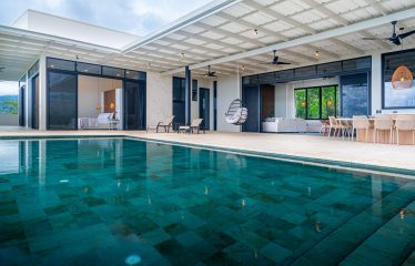 LUXURY PROPERTY WITH FOUR BEDROOMS AND OCEAN VIEWS, IN UVITA JARDINES DEL MORETE – 0.70 ACRES
