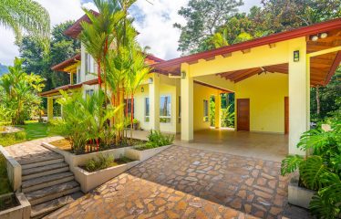 CASA ORQUIDEA PROPERTY WITH TWO BEDROOMS AND PANORAMIC VALLEY VIEWS, IN OJOCHAL – 0.32 ACRES