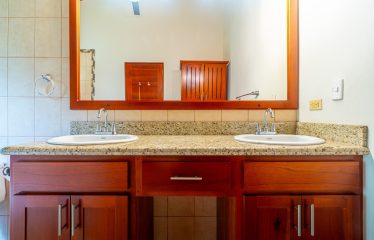 CASA ORQUIDEA PROPERTY WITH TWO BEDROOMS AND PANORAMIC VALLEY VIEWS, IN OJOCHAL – 0.32 ACRES