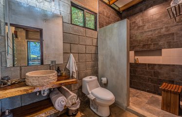 MOUNTAIN PROPERTY WITH TWO BEDROOMS AND SOLAR POWERED, IN TINAMASTES – 5.4 ACRES