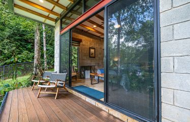 MOUNTAIN PROPERTY WITH TWO BEDROOMS AND SOLAR POWERED, IN TINAMASTES – 5.4 ACRES