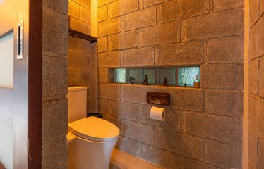 MOUNTAIN PROPERTY WITH TWO BEDROOMS AND SOLAR POWERED, IN TINAMASTES – 5.4 ACRES