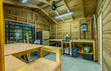 MOUNTAIN PROPERTY WITH TWO BEDROOMS AND SOLAR POWERED, IN TINAMASTES – 5.4 ACRES