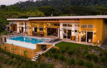 MOUNTAIN PROPERTY WITH FOUR BEDROOMS AND PANORAMIC OCEAN VIEWS, IN BALLENA – 2 ACRES