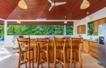 LUXURY PROPERTY WITH FOUR BEDROOMS AND SUNSET VIEWS, IN PORTALON – 3.95 ACRES
