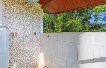 LUXURY PROPERTY WITH FOUR BEDROOMS AND SUNSET VIEWS, IN PORTALON – 3.95 ACRES