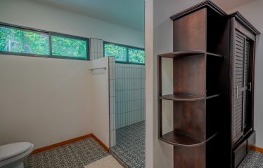 CASA LA ROCA JUNGLE PROPERTY WITH THREE BEDROOMS, IN UVITA  – 4.06 ACRES