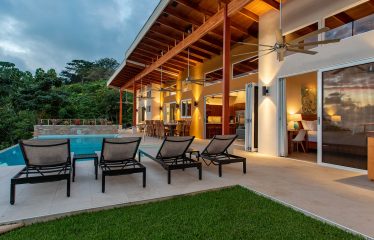 MOUNTAIN PROPERTY WITH FOUR BEDROOMS AND PANORAMIC OCEAN VIEWS, IN BALLENA – 2 ACRES