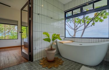 CASA LA ROCA JUNGLE PROPERTY WITH THREE BEDROOMS, IN UVITA  – 4.06 ACRES