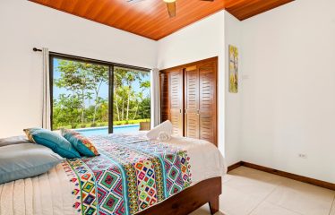 LUXURY PROPERTY WITH FIVE BEDROOMS AND GUEST HOUSE, IN PLATANILLO – 1.62 ACRES