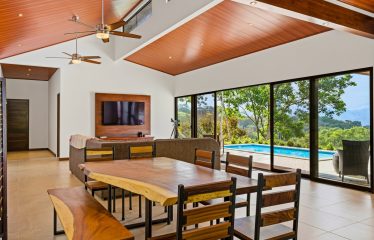 LUXURY PROPERTY WITH FIVE BEDROOMS AND GUEST HOUSE, IN PLATANILLO – 1.62 ACRES