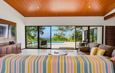 LUXURY PROPERTY WITH FIVE BEDROOMS AND GUEST HOUSE, IN PLATANILLO – 1.62 ACRES
