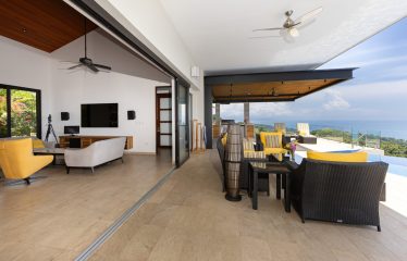 LUXURY PROPERTY WITH SPECTACULAR PANORAMIC OCEAN VIEWS WITH THREE BEDROOMS, IN PIÑUELA – 1.31 ACRES