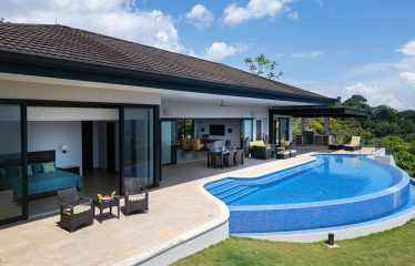 LUXURY PROPERTY WITH SPECTACULAR PANORAMIC OCEAN VIEWS WITH THREE BEDROOMS, IN PIÑUELA – 1.31 ACRES