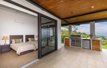 LUXURY PROPERTY WITH SPECTACULAR PANORAMIC OCEAN VIEWS WITH THREE BEDROOMS, IN PIÑUELA – 1.31 ACRES