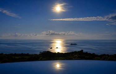 LUXURY PROPERTY WITH SPECTACULAR PANORAMIC OCEAN VIEWS WITH THREE BEDROOMS, IN PIÑUELA – 1.31 ACRES