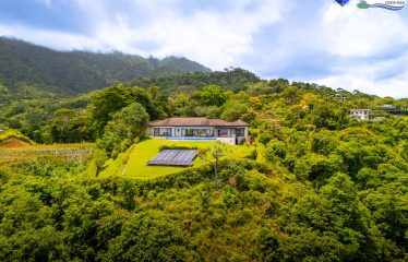LUXURY PROPERTY WITH SPECTACULAR PANORAMIC OCEAN VIEWS WITH THREE BEDROOMS, IN PIÑUELA – 1.31 ACRES