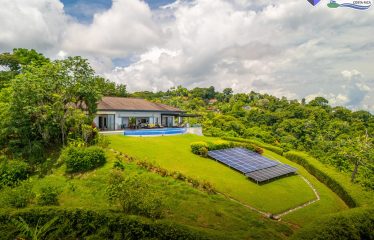 LUXURY PROPERTY WITH SPECTACULAR PANORAMIC OCEAN VIEWS WITH THREE BEDROOMS, IN PIÑUELA – 1.31 ACRES