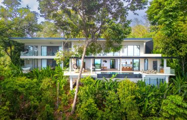 CASA COLIBRI LUXURY PROPERTY WITH FOUR BEDROOMS AND PANORAMIC OCEAN VIEWS, IN PLAYA HERMOSA – 10 ACRES