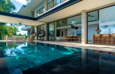 CASA COLIBRI LUXURY PROPERTY WITH FOUR BEDROOMS AND PANORAMIC OCEAN VIEWS, IN PLAYA HERMOSA – 10 ACRES