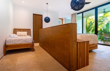 CASA COLIBRI LUXURY PROPERTY WITH FOUR BEDROOMS AND PANORAMIC OCEAN VIEWS, IN PLAYA HERMOSA – 10 ACRES
