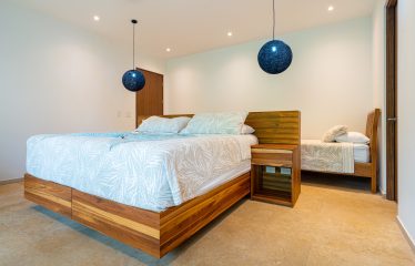 CASA COLIBRI LUXURY PROPERTY WITH FOUR BEDROOMS AND PANORAMIC OCEAN VIEWS, IN PLAYA HERMOSA – 10 ACRES
