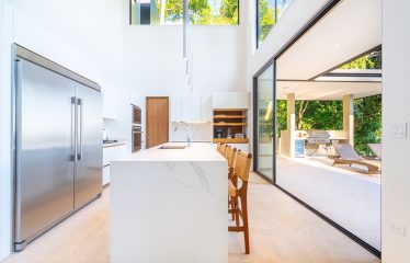 CASA COLIBRI LUXURY PROPERTY WITH FOUR BEDROOMS AND PANORAMIC OCEAN VIEWS, IN PLAYA HERMOSA – 10 ACRES