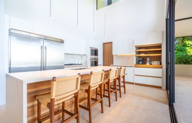 CASA COLIBRI LUXURY PROPERTY WITH FOUR BEDROOMS AND PANORAMIC OCEAN VIEWS, IN PLAYA HERMOSA – 10 ACRES