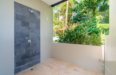 CASA COLIBRI LUXURY PROPERTY WITH FOUR BEDROOMS AND PANORAMIC OCEAN VIEWS, IN PLAYA HERMOSA – 10 ACRES