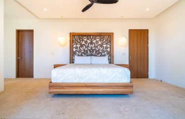 CASA COLIBRI LUXURY PROPERTY WITH FOUR BEDROOMS AND PANORAMIC OCEAN VIEWS, IN PLAYA HERMOSA – 10 ACRES