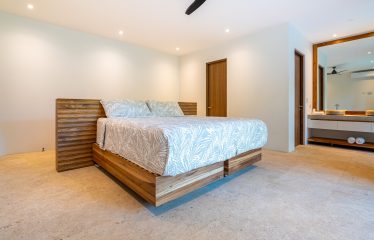 CASA COLIBRI LUXURY PROPERTY WITH FOUR BEDROOMS AND PANORAMIC OCEAN VIEWS, IN PLAYA HERMOSA – 10 ACRES